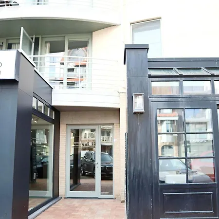 In Near The Apartamento